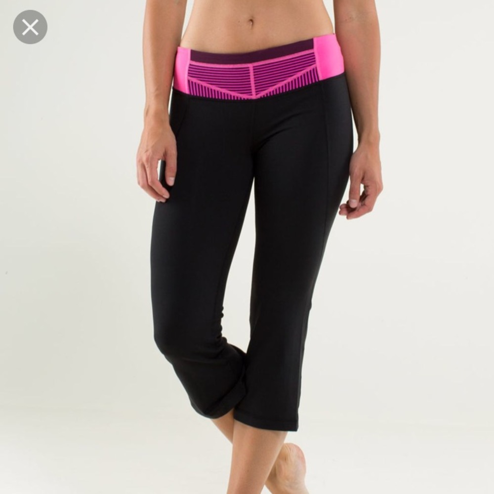 Lululemon Gather and Crow Pink Crops, Size 6-8
